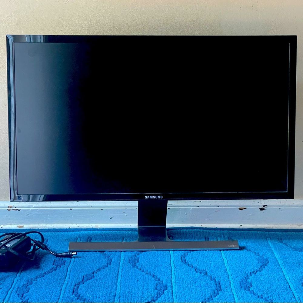 Samsung U28D590D 4k 28" monitor
